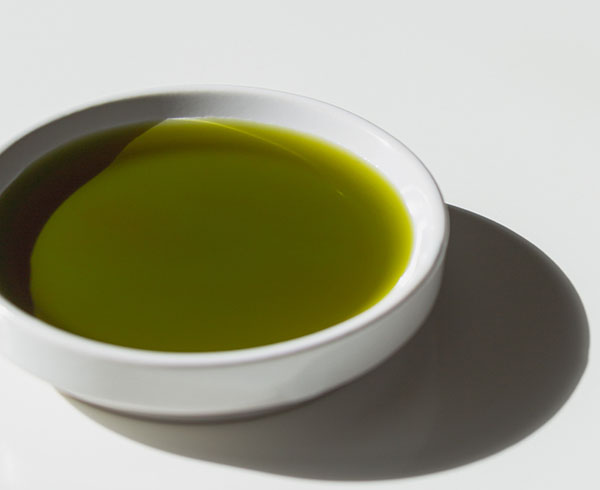 Is it good to take olive oil on an empty stomach?